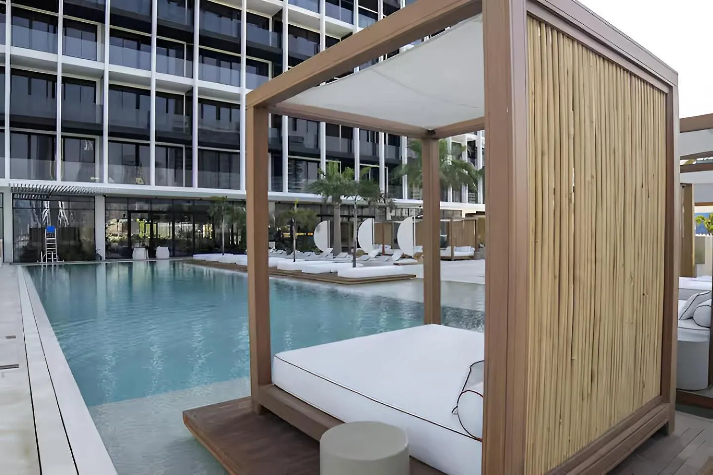 Luxury 1Br Apartment With Pool And Gym At Upside Living Business Bay Dubai United Arab Emirates