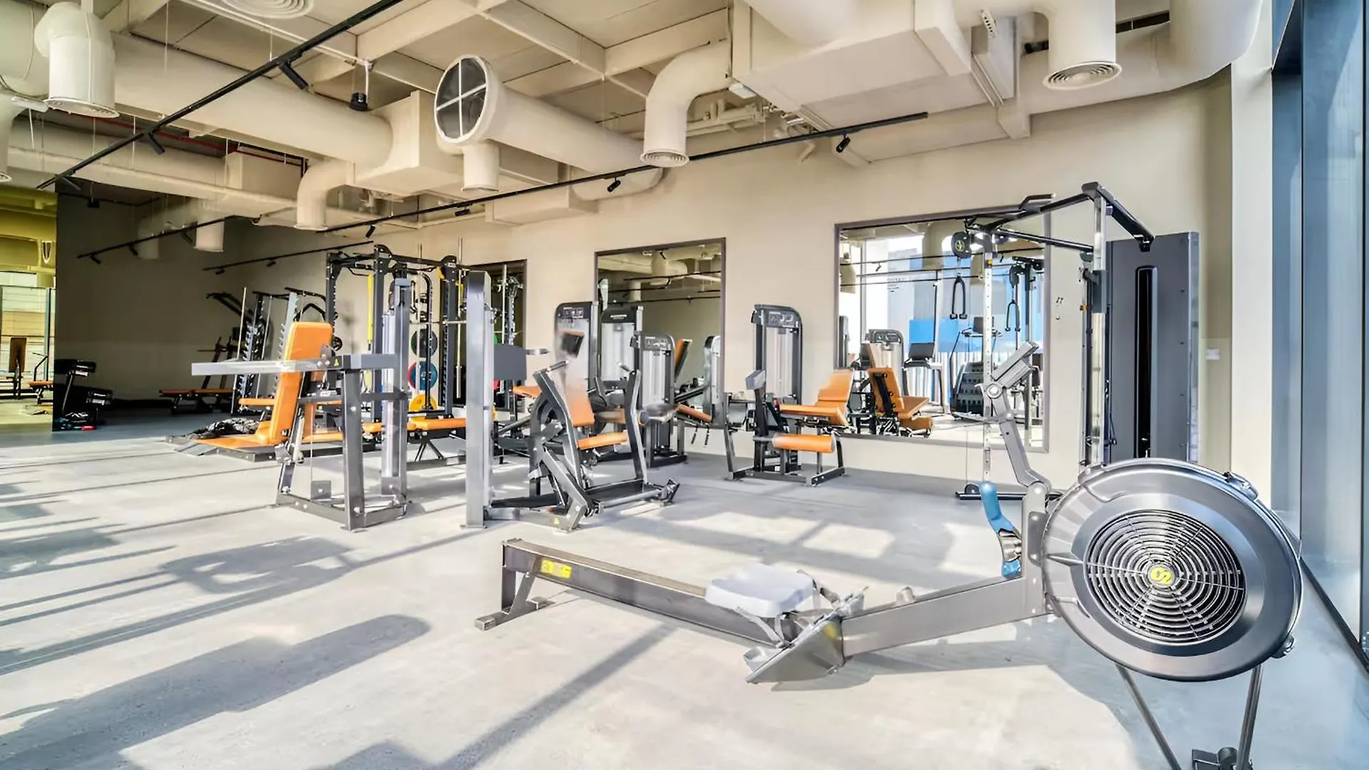 Luxury 1Br Apartment With Pool And Gym At Upside Living Business Bay Dubai United Arab Emirates