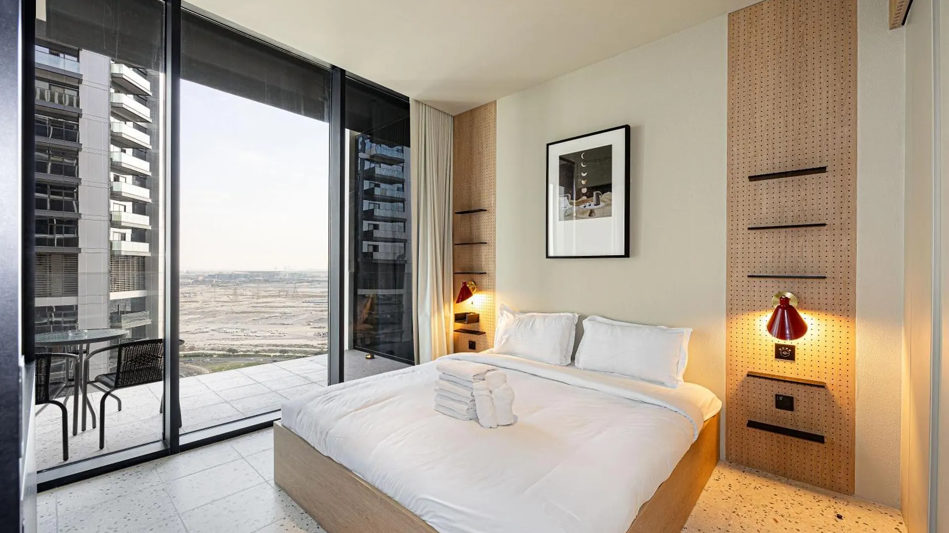 Luxury 1Br Apartment With Pool And Gym At Upside Living Business Bay Dubai United Arab Emirates